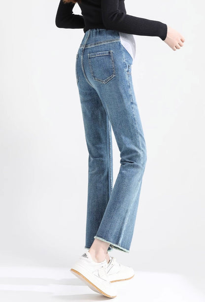 Klare Flared Jeans with Raw Cut